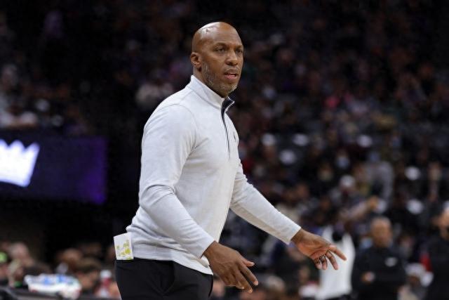 前曼联助教范尼出任莱斯特城主帅，合同至2027年