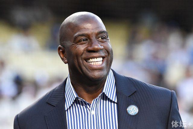 TA：北美联盟杯明年不会集中进行，周末联赛照踢